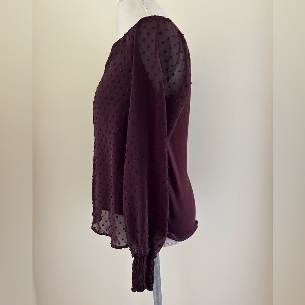 Pretty Wine Colored Top - Picture 4 of 6